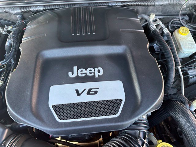 Used 2015 Jeep Wrangler Unlimited Sport w/ Quick Order Package 24S AWD/4WD image 27