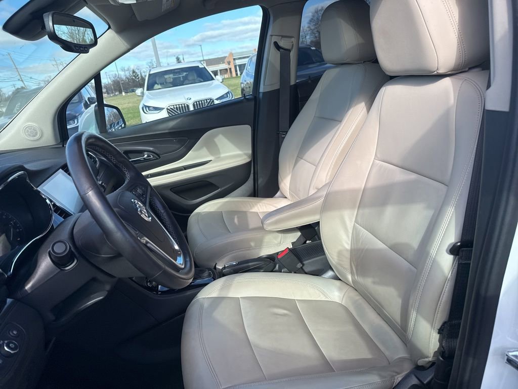 Used 2019 Buick Encore Essence w/ Experience Buick Package image 9