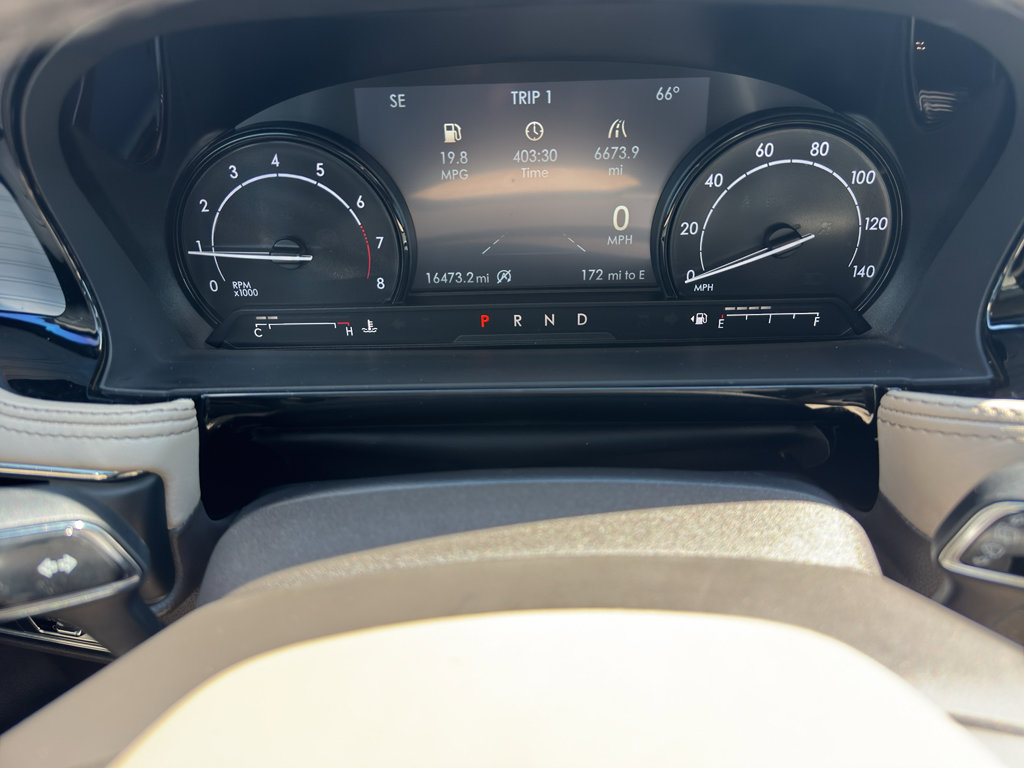 Used 2022 Lincoln Corsair FWD w/ Equipment Group 101A image 14