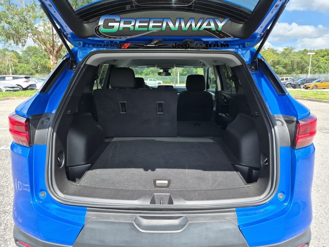Used 2025 Chevrolet Blazer LT AWD/4WD image 7