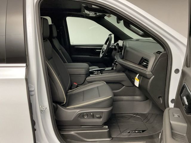 New 2026 Chevrolet Suburban Premier w/ Sun And Tow Package image 27