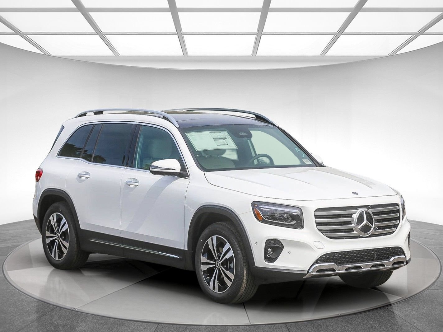 New 2026 Mercedes-Benz GLB 250 4MATIC image 6