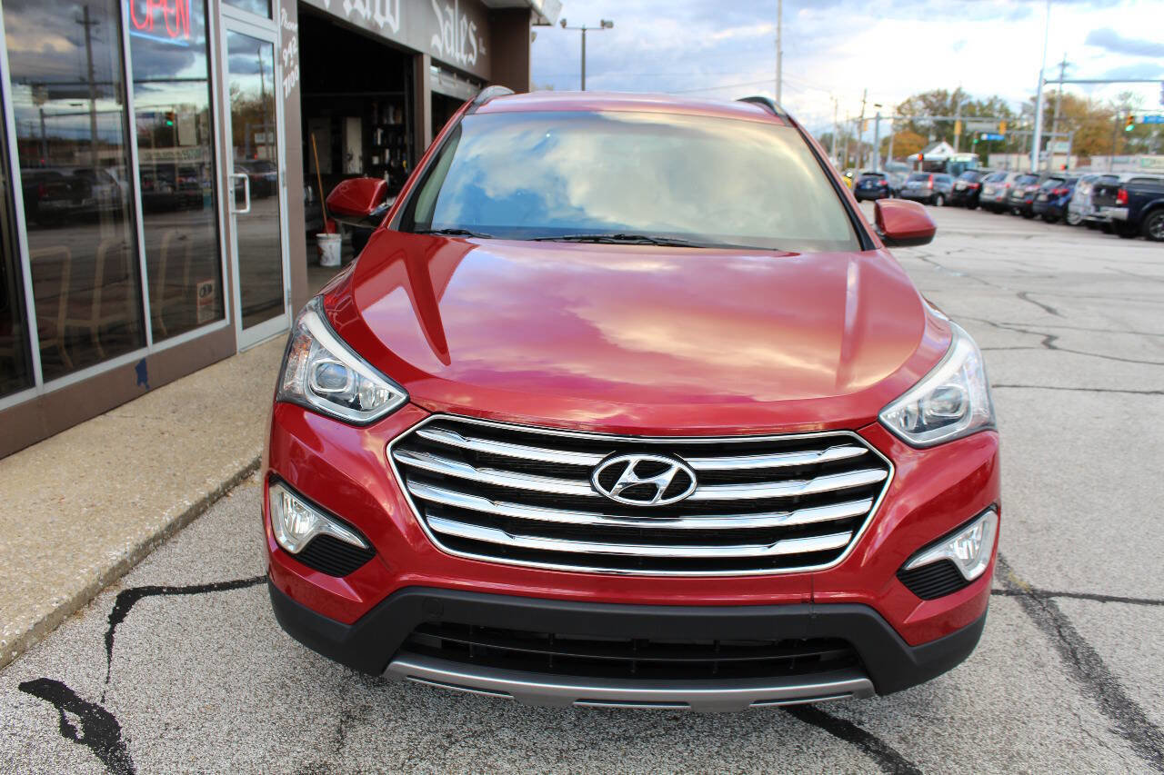 Used 2016 Hyundai Santa Fe SE w/ Cargo Package image 3