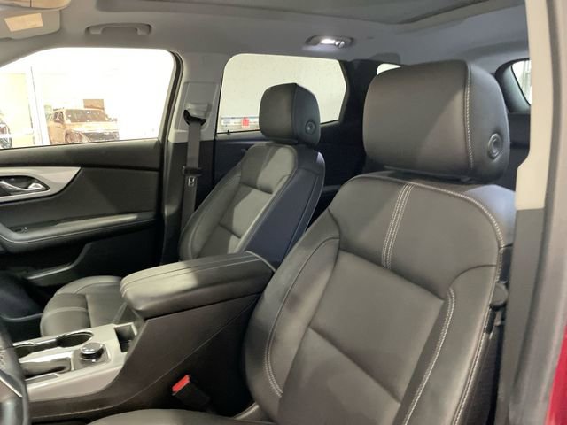 Used 2024 Chevrolet Blazer LT w/ Midnight/Sport Edition FWD image 11