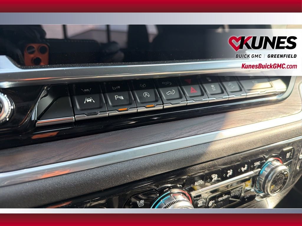 New 2026 GMC Sierra 1500 SLT w/ SLT Premium Plus Package image 17