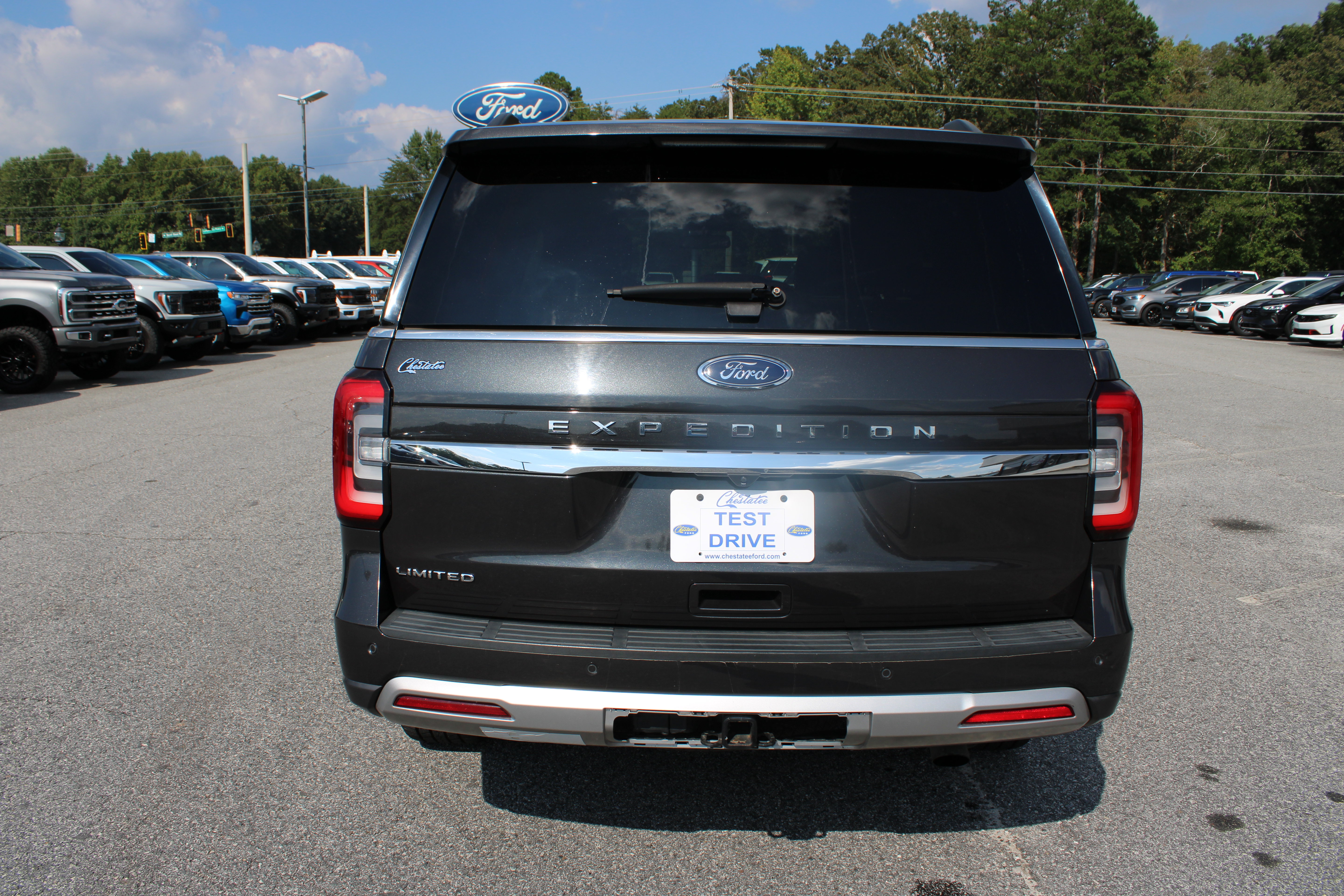 Used 2024 Ford Expedition Limited RWD image 7