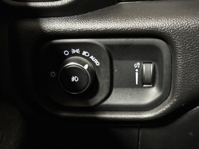 Used 2021 RAM 4500 Tradesman w/ Chrome Appearance Group AWD/4WD image 18