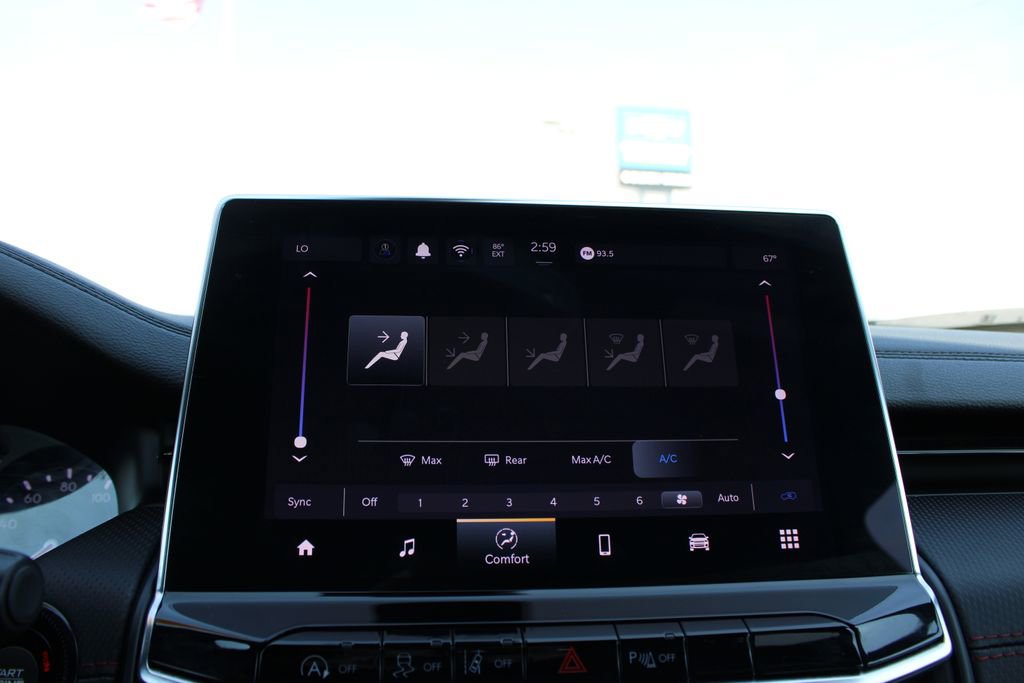 Used 2025 Jeep Compass Trailhawk image 45