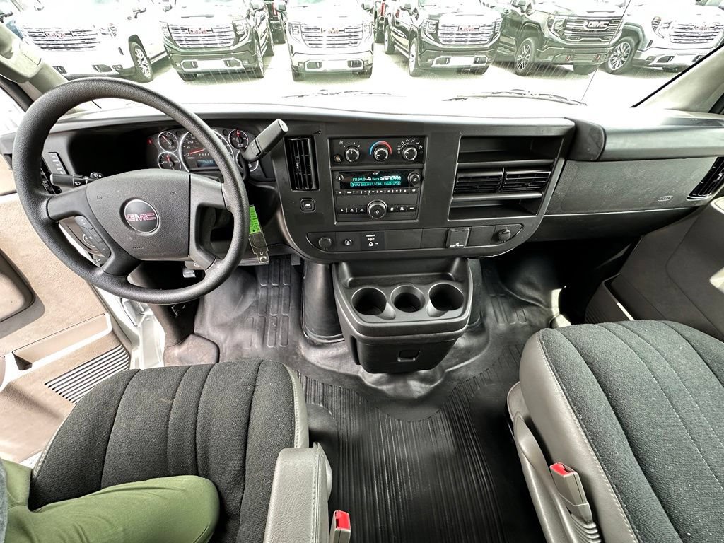 Used 2025 GMC Savana 2500 w/ Driver Convenience Package RWD image 21