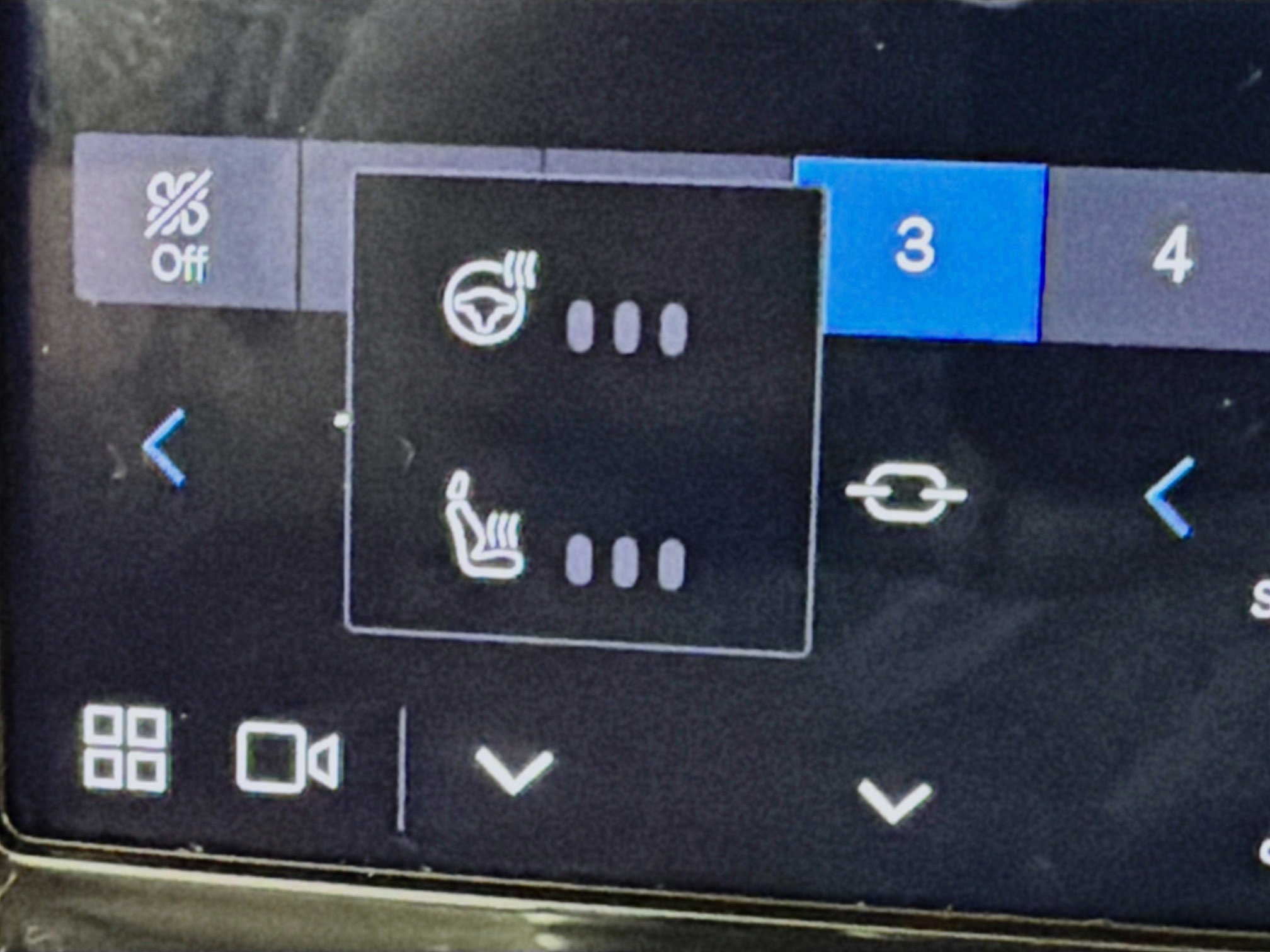 Used 2024 Volvo XC60 B5 Plus w/ Climate Package image 23