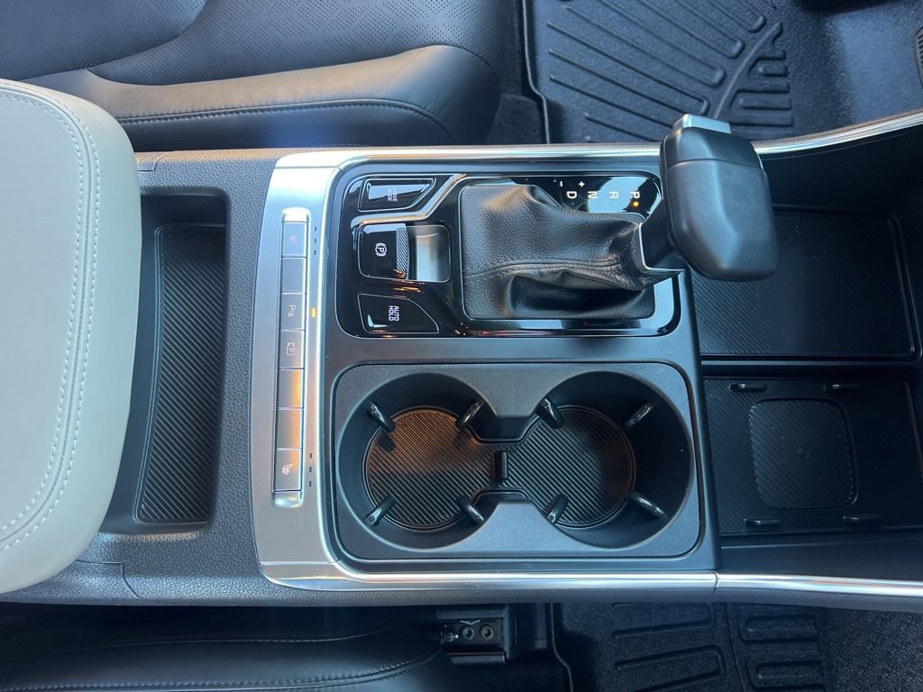 Certified 2025 Kia Carnival EX image 21