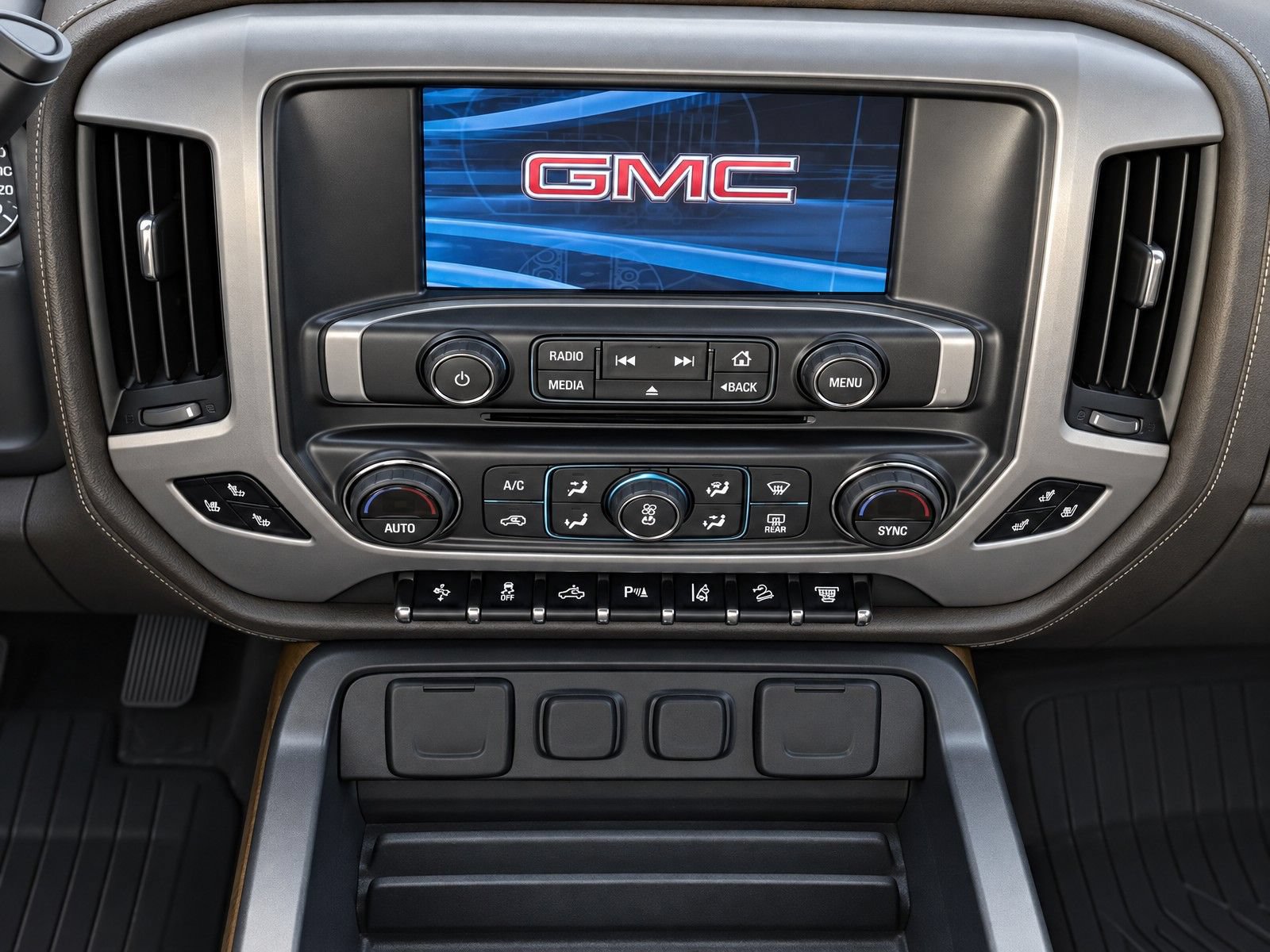 Used 2019 GMC Sierra 3500 SLT w/ Duramax Plus Package AWD/4WD image 9