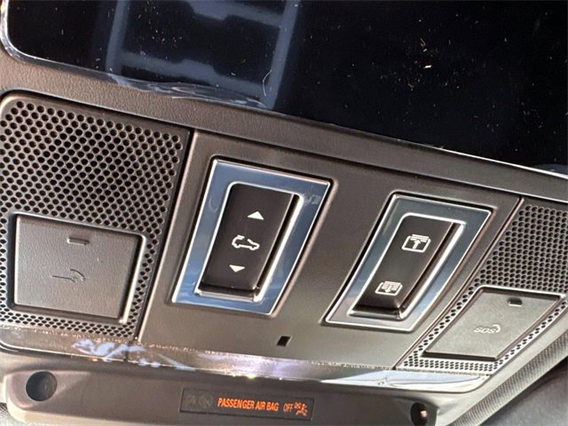 New 2025 Land Rover Defender 130 X-Dynamic SE image 25