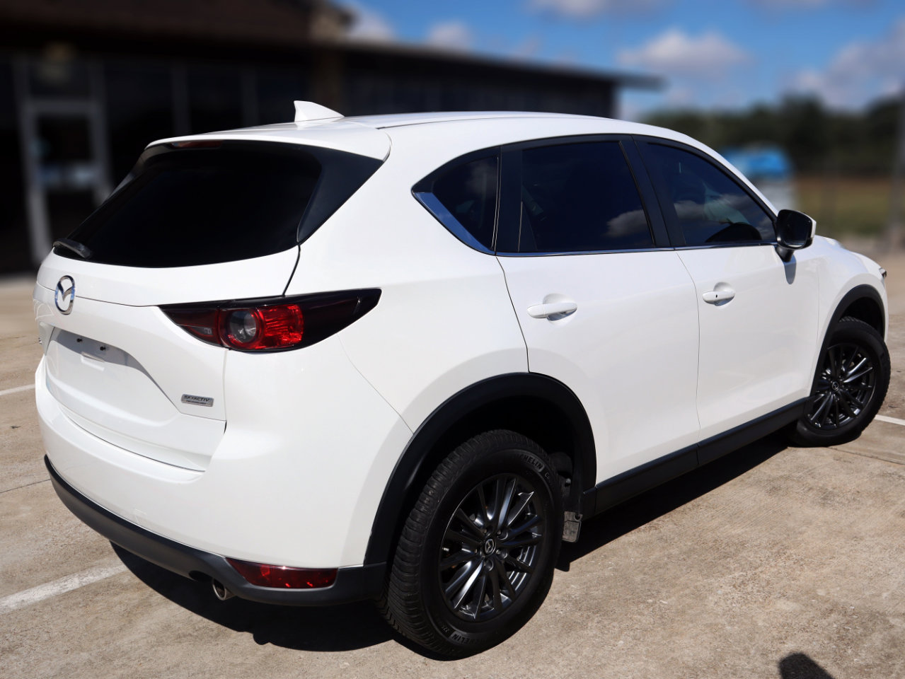 Used 2019 MAZDA CX-5 Touring image 5