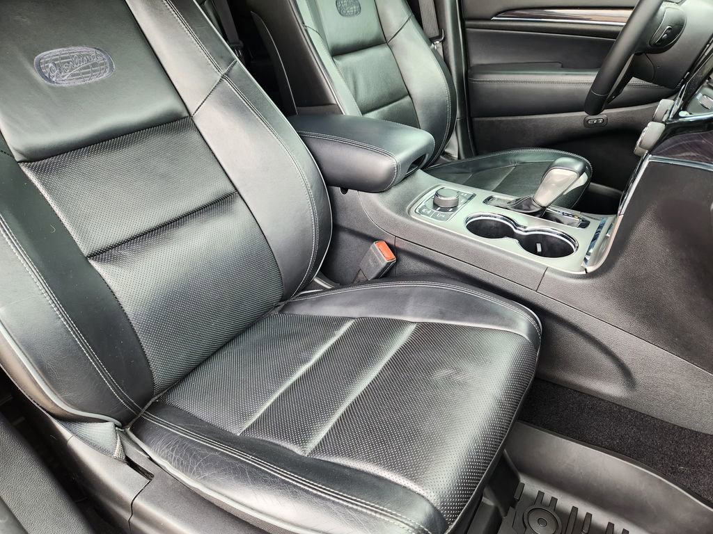 Used 2019 Jeep Grand Cherokee Overland AWD/4WD image 14