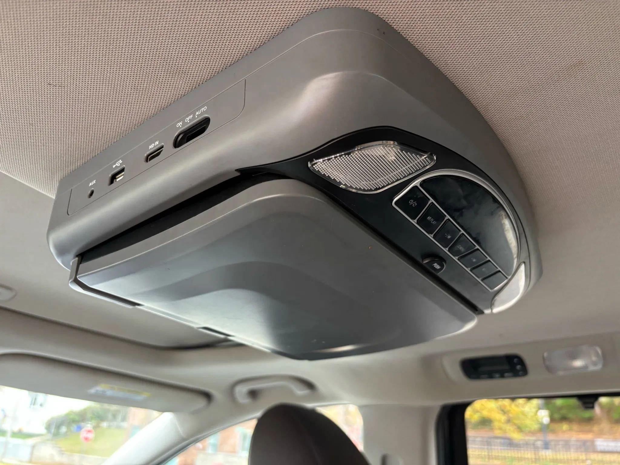 Used 2017 Honda Odyssey EX-L image 23