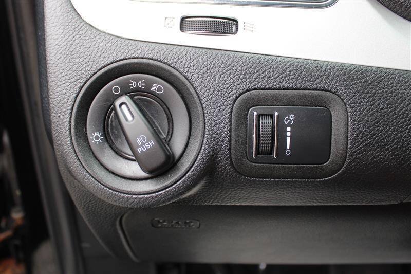Used 2014 Dodge Journey SXT w/ Flexible Seating Group AWD/4WD image 17