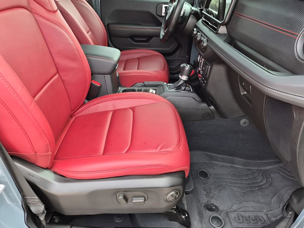 Used 2024 Jeep Wrangler Unlimited Rubicon 392 AWD/4WD image 16