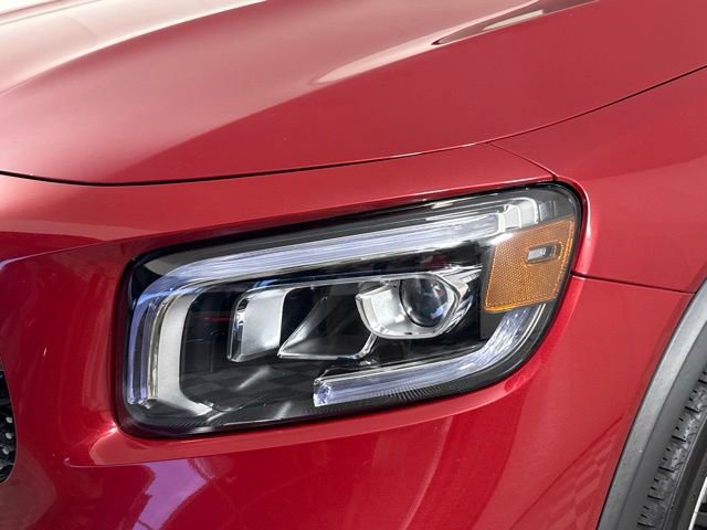 Used 2022 Mercedes-Benz GLB 250 image 7