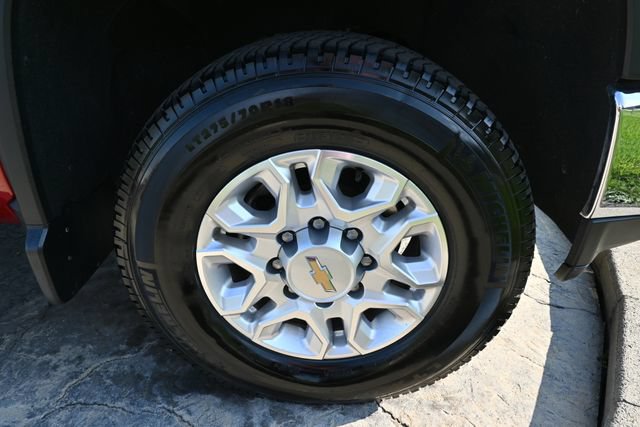 Used 2022 Chevrolet Silverado 2500 LT AWD/4WD image 11