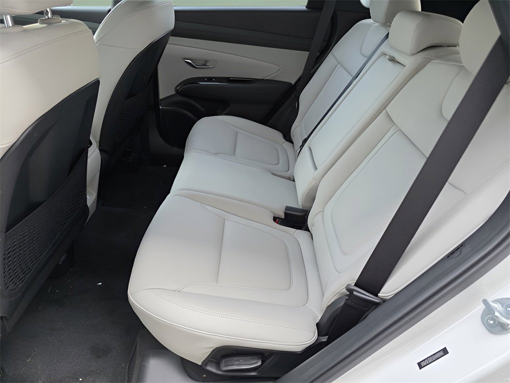 Used 2025 Hyundai Tucson Limited image 15