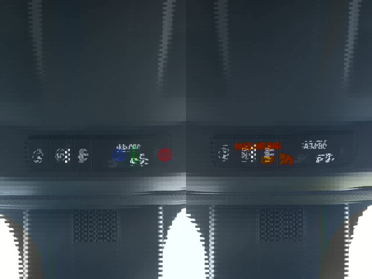 Used 2023 Chevrolet Suburban Z71 w/ Luxury Package image 36