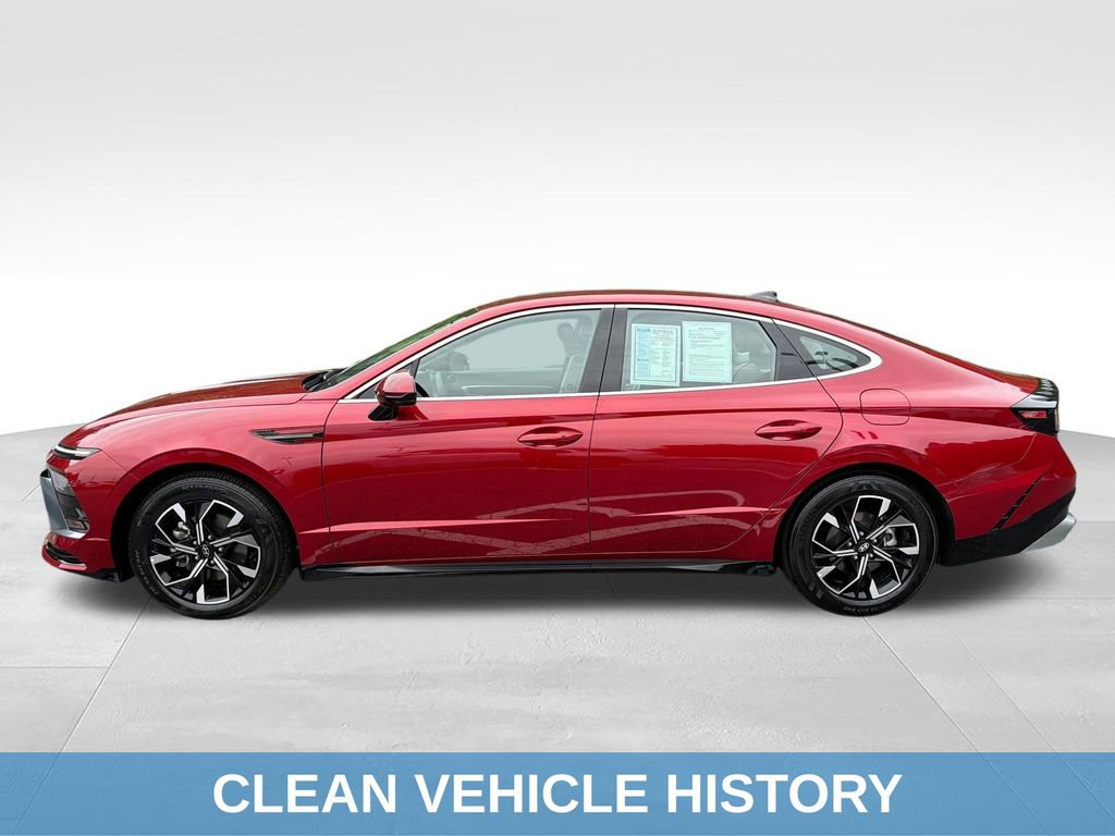 Used 2025 Hyundai Sonata SEL FWD image 3