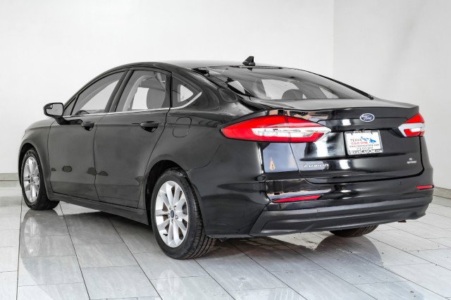 Used 2020 Ford Fusion SE image 8