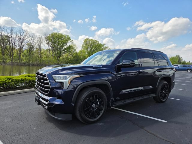 Used 2025 Toyota Sequoia Limited w/ Tow Technology Package AWD/4WD image 13