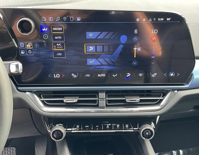 New 2025 Chevrolet Equinox EV LT image 24