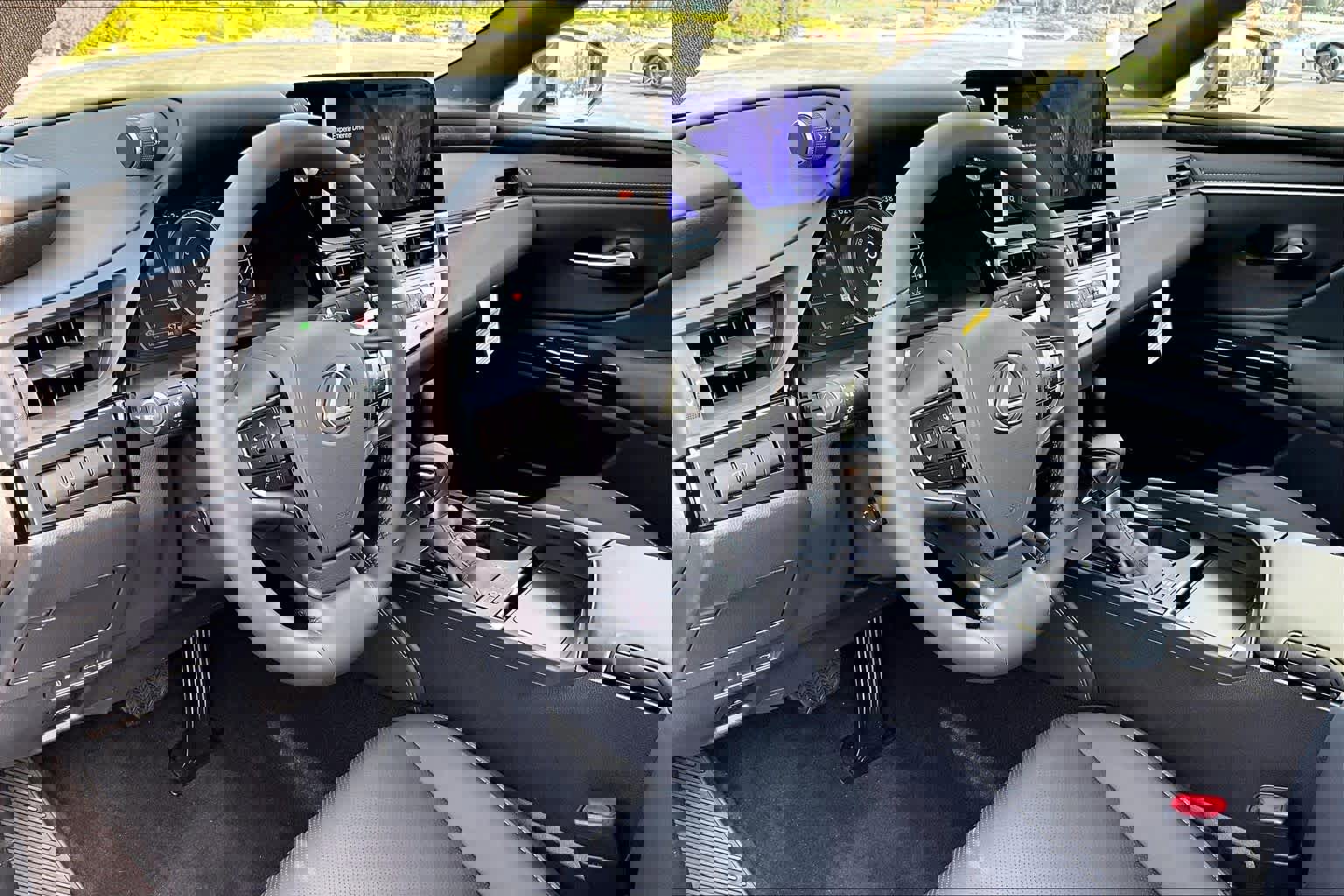 New 2025 Lexus ES 300h w/ Premium Package image 10