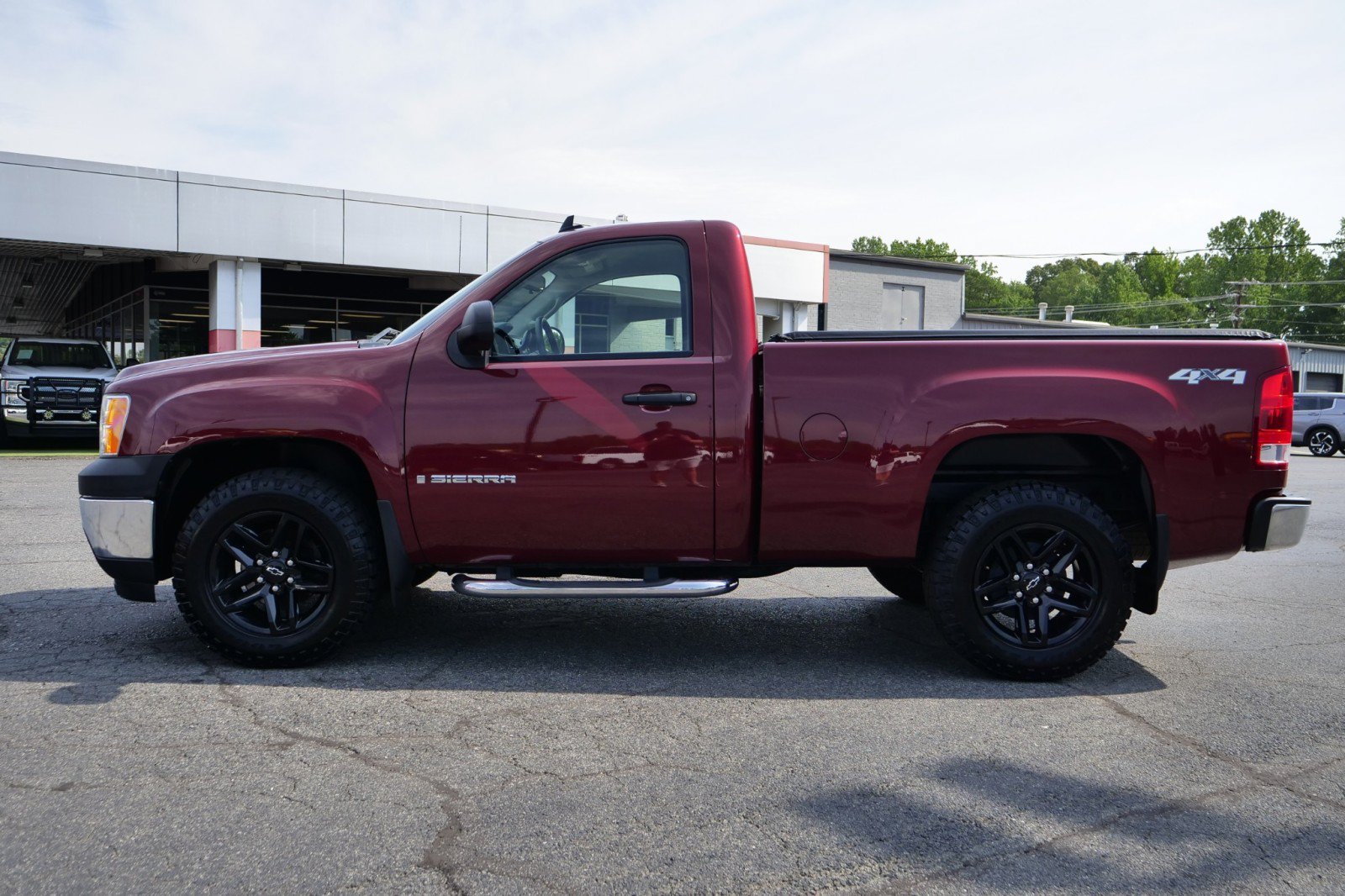 Used 2009 GMC Sierra 1500 W/T AWD/4WD image 14