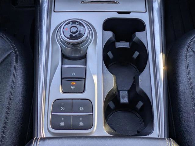 Used 2020 Ford Explorer XLT w/ Equipment Group 202A image 12