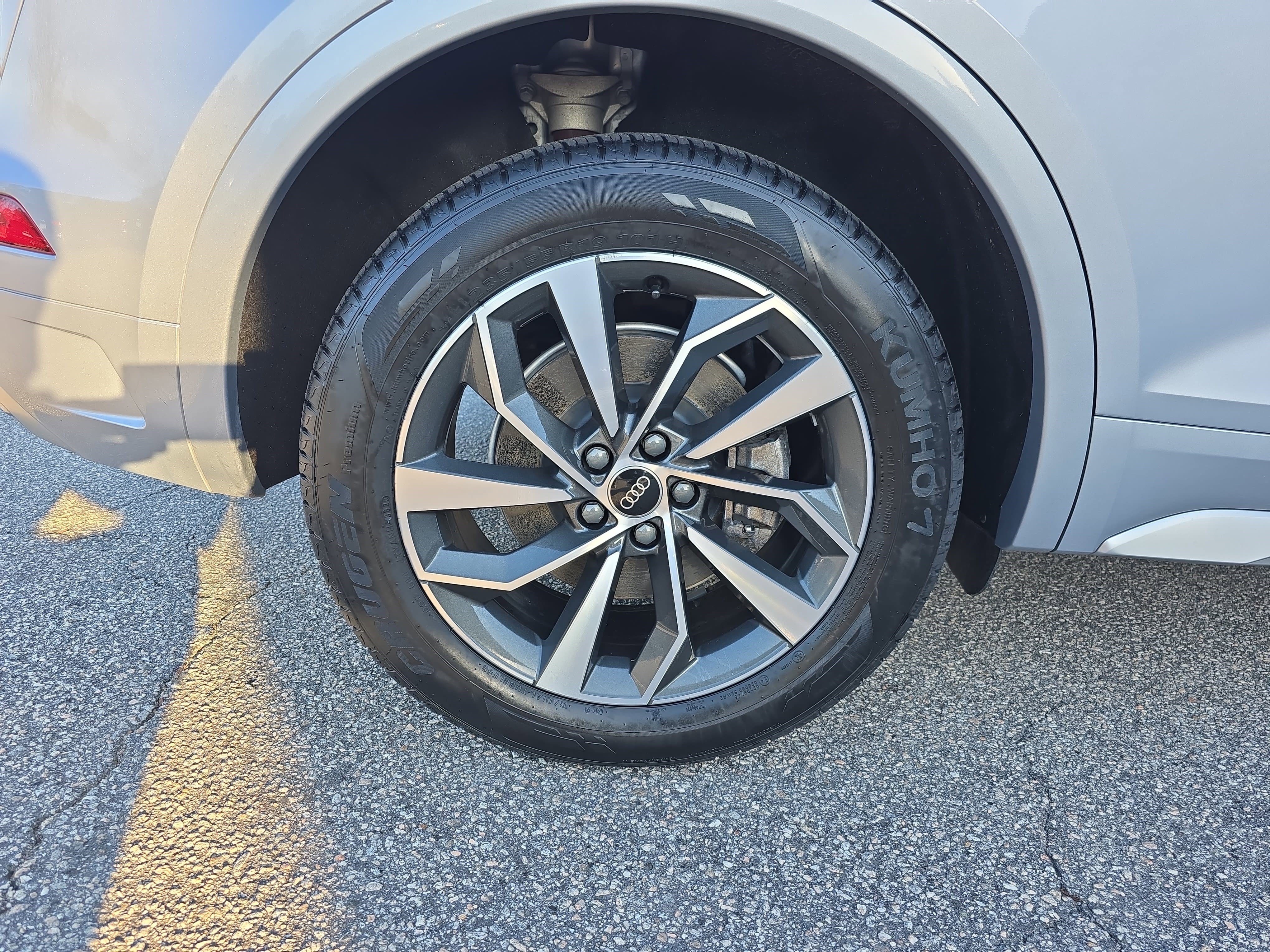 Certified 2024 Audi Q5 2.0T Premium Plus image 33