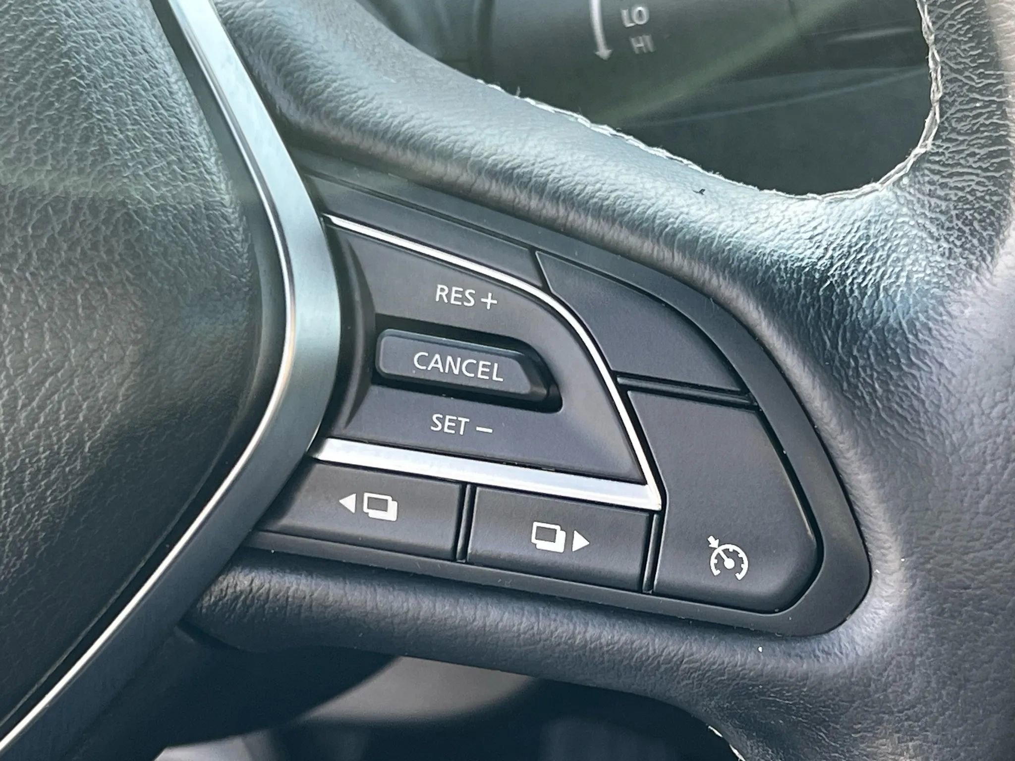 Used 2019 INFINITI Q60 3.0t Luxe w/ Essential Package image 20