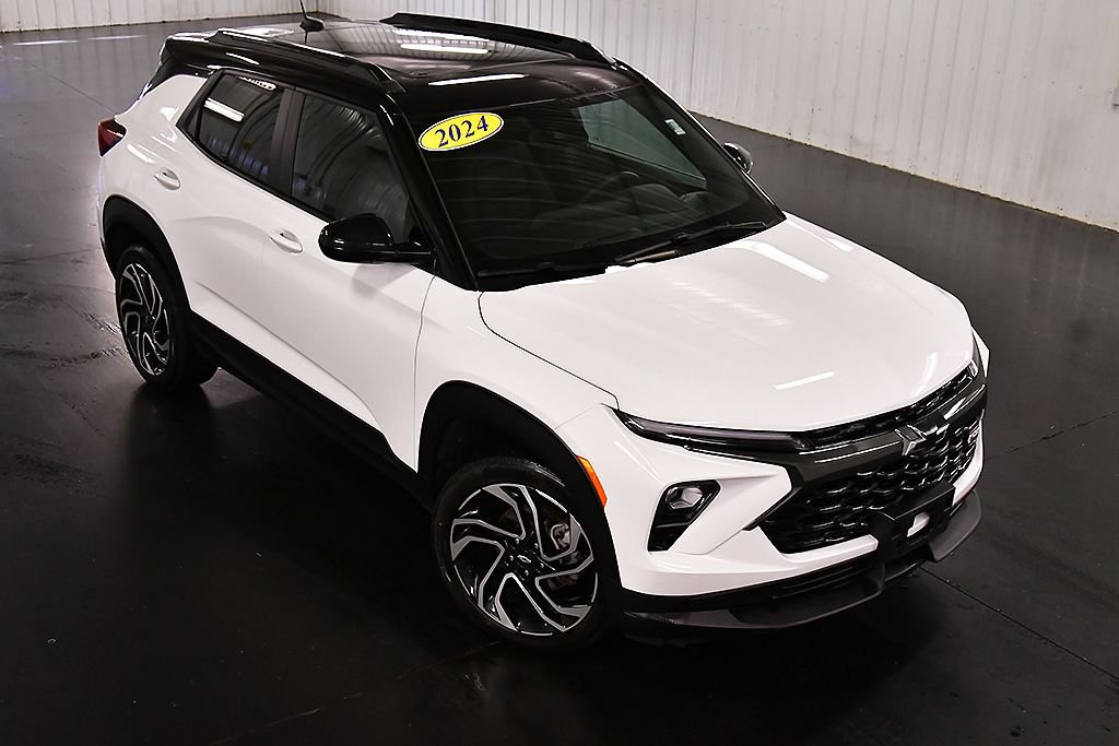 Used 2024 Chevrolet TrailBlazer RS w/ Convenience Package AWD/4WD image 12