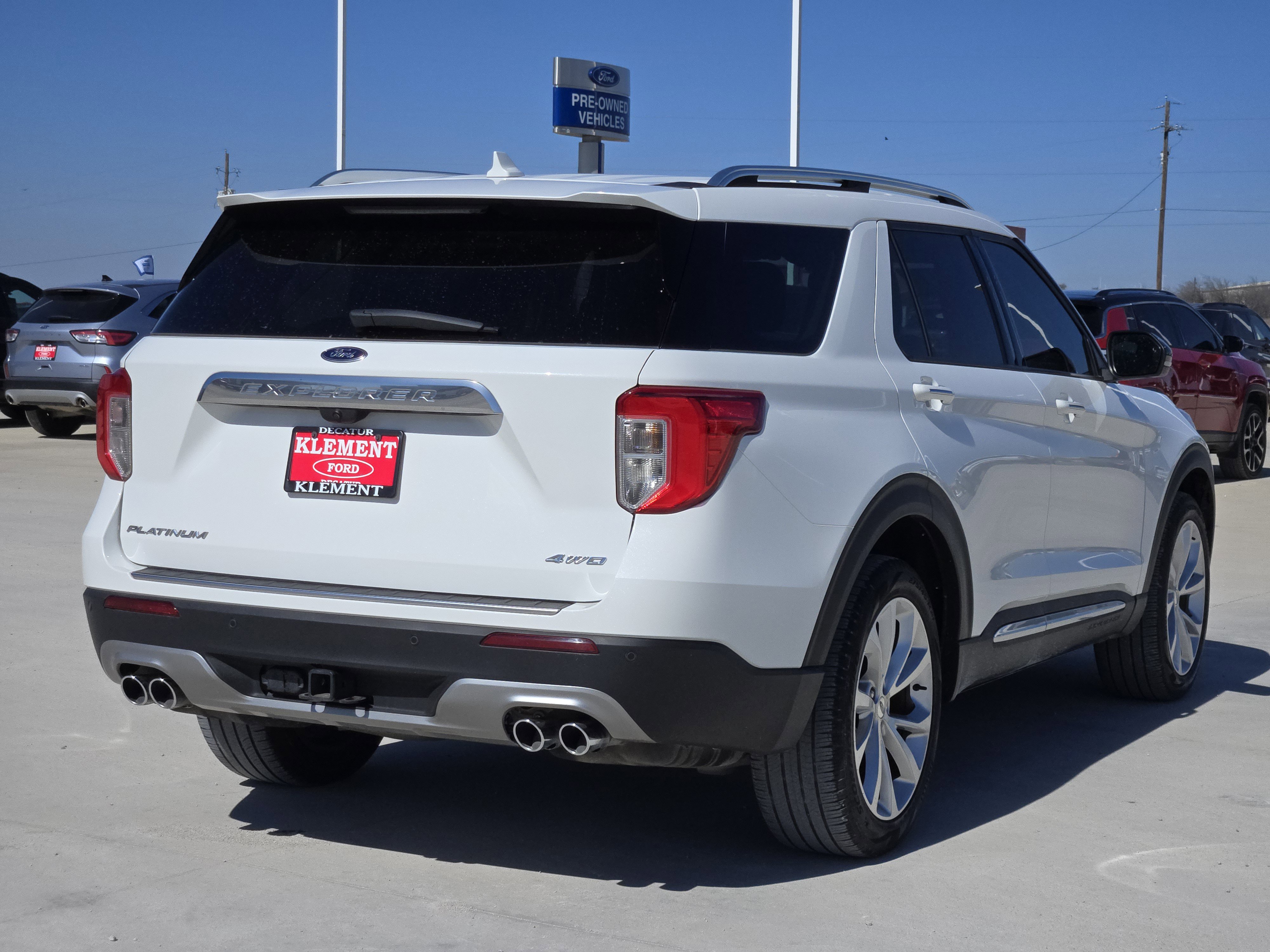 Certified 2023 Ford Explorer Platinum w/ Technology Package AWD/4WD image 7