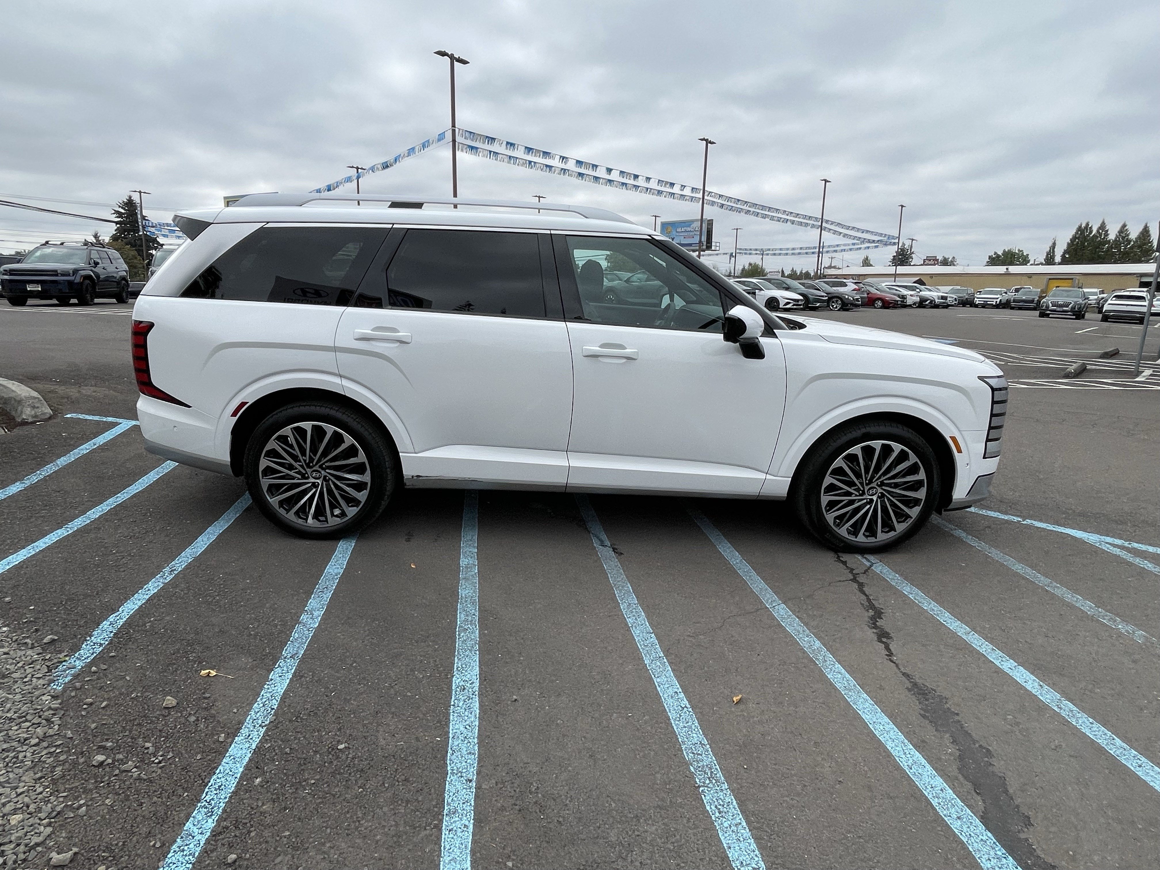 Used 2026 Hyundai Palisade Calligraphy AWD/4WD image 6