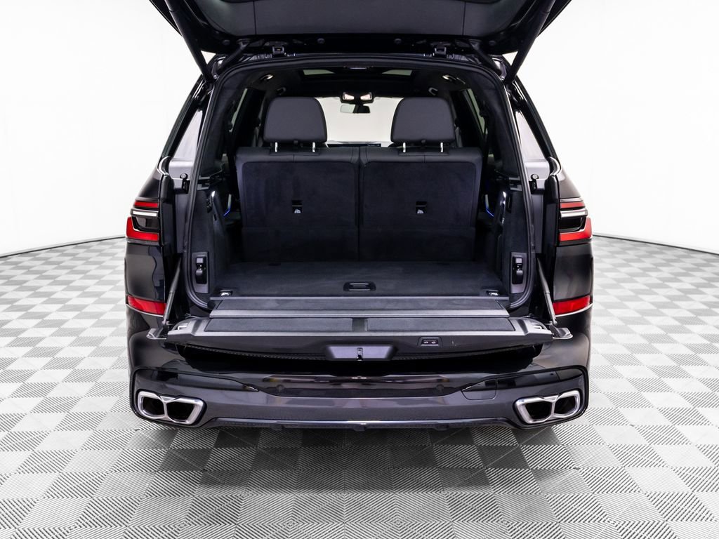 Used 2024 BMW X7 M60i w/ Executive Package AWD/4WD image 36