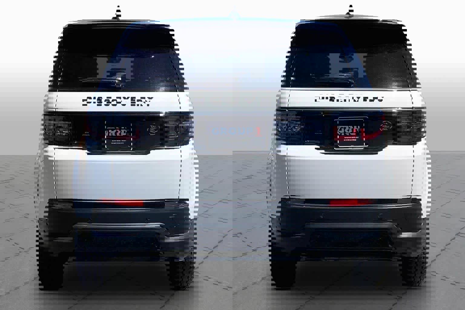 Used 2020 Land Rover Discovery Sport S image 5