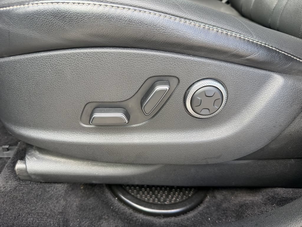 Used 2024 Genesis GV80 2.5T AWD/4WD image 13