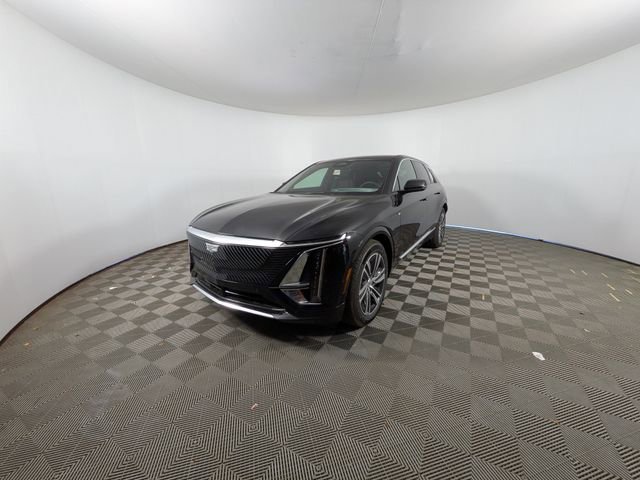 New 2026 Cadillac Lyriq Luxury w/ LPO, Floor Liner Package image 28