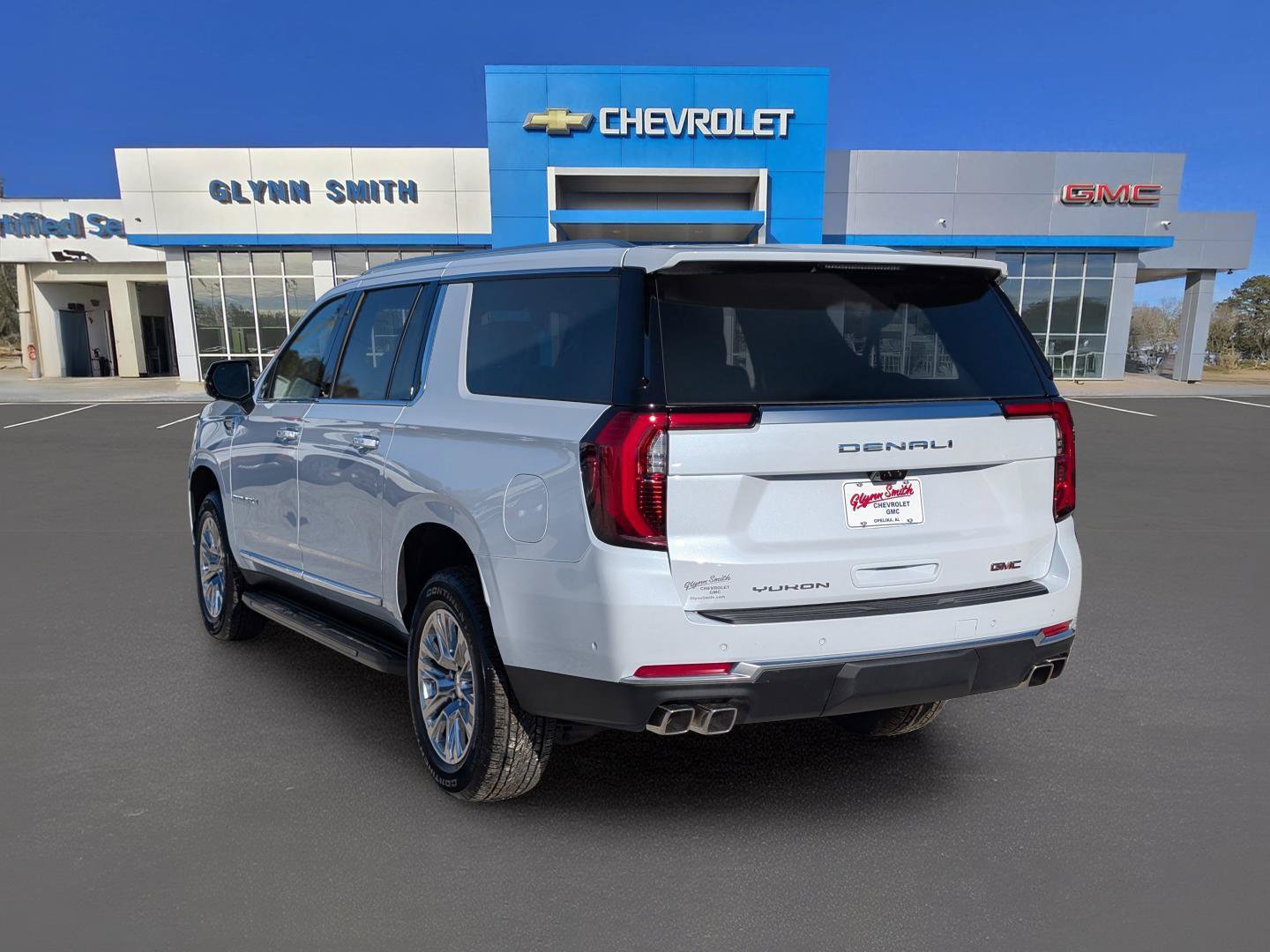 Used 2026 GMC Yukon XL Denali w/ Advanced Technology Package RWD image 13