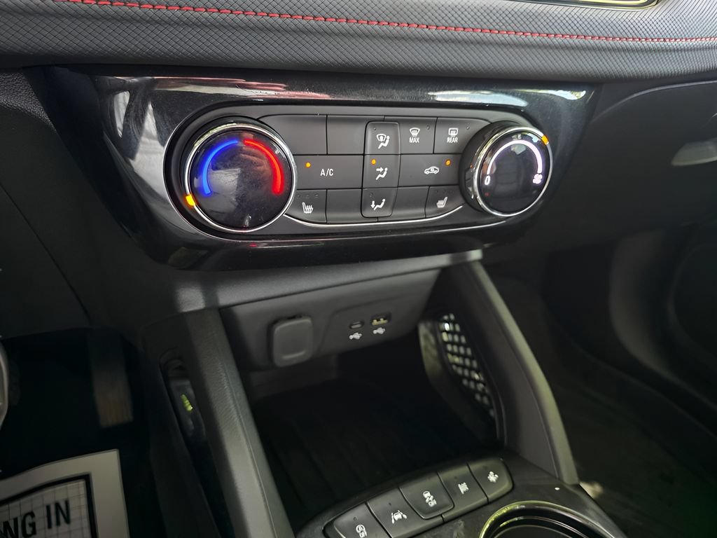 Used 2024 Chevrolet TrailBlazer RS FWD image 24