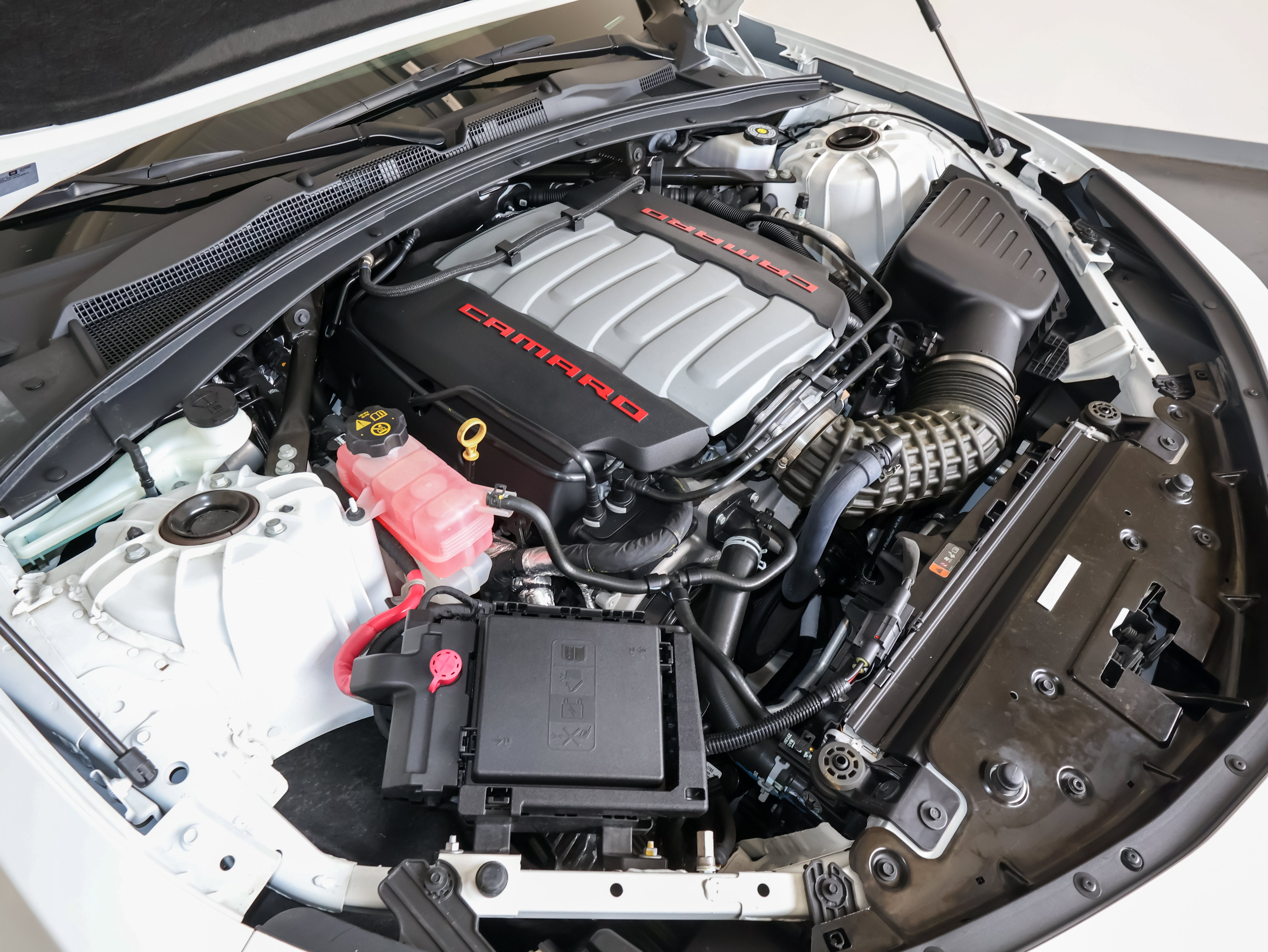 Used 2019 Chevrolet Camaro SS RWD image 55