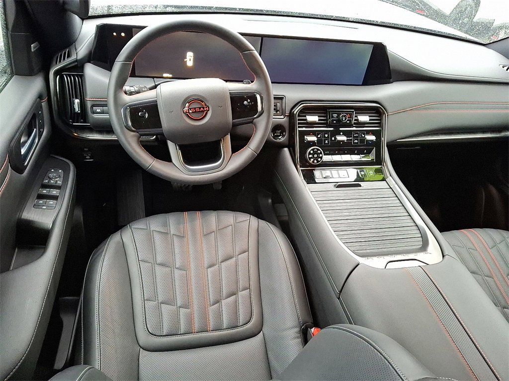 Used 2025 Nissan Armada PRO-4X image 12