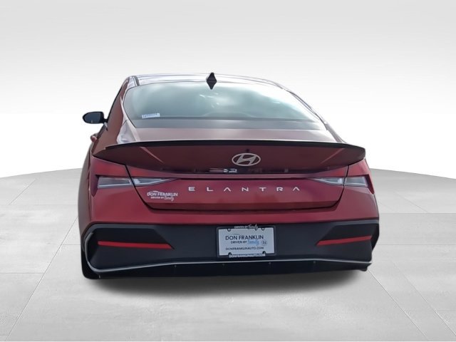 Certified 2026 Hyundai Elantra Sport FWD image 7