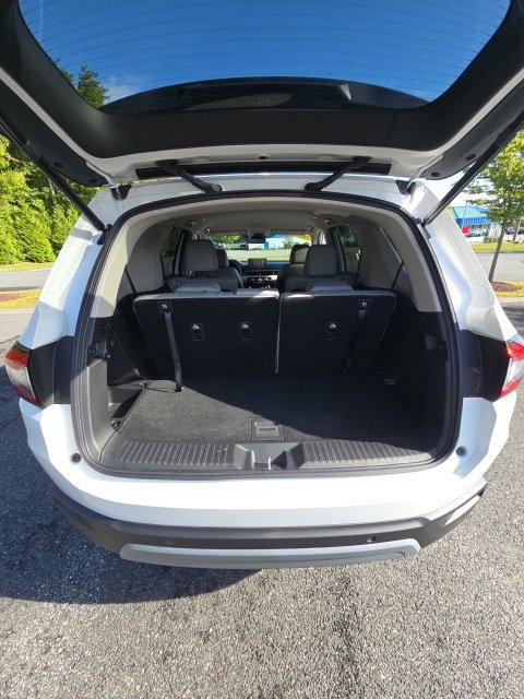 Used 2025 Honda Pilot EX-L image 8