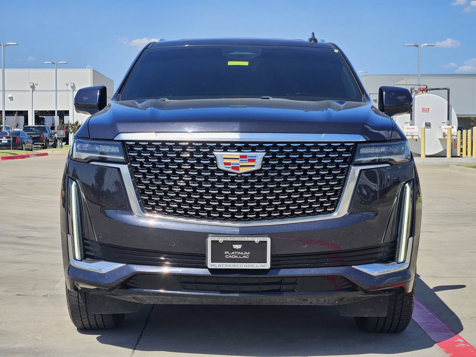 Used 2023 Cadillac Escalade Premium Luxury AWD/4WD image 6