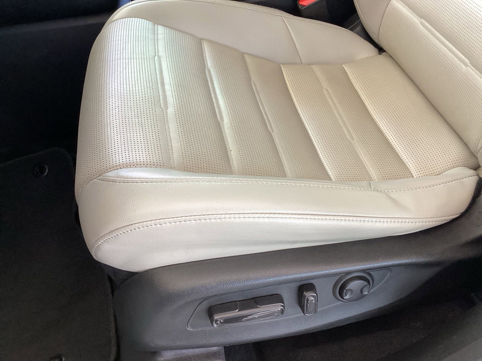 Used 2024 Honda CR-V EX-L image 13